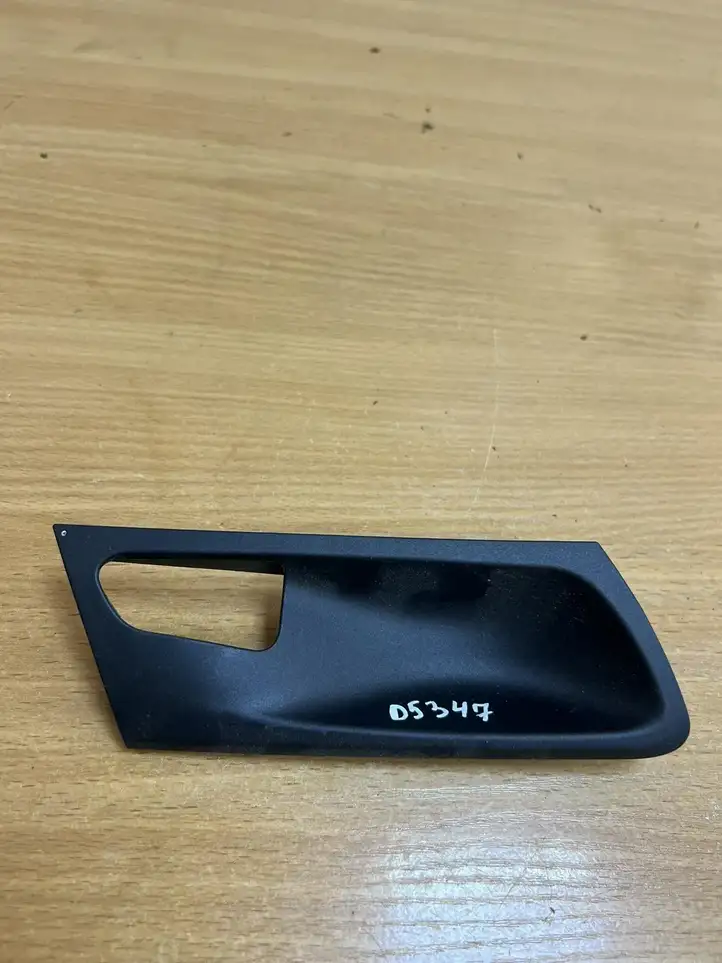 BMW X5 E70 (2006 - 2013) 5141697374003 Прочие детали салона — фото 1