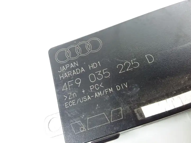 Audi A6 (2004 - 2008)  4F9035225D Усилитель антенны