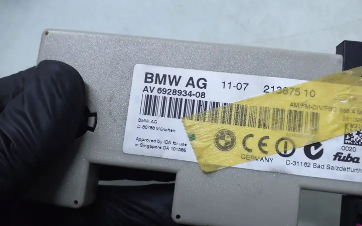 BMW 3 E90 E91 (2005 - 2012) 6928934 Усилитель антенны — фото 4
