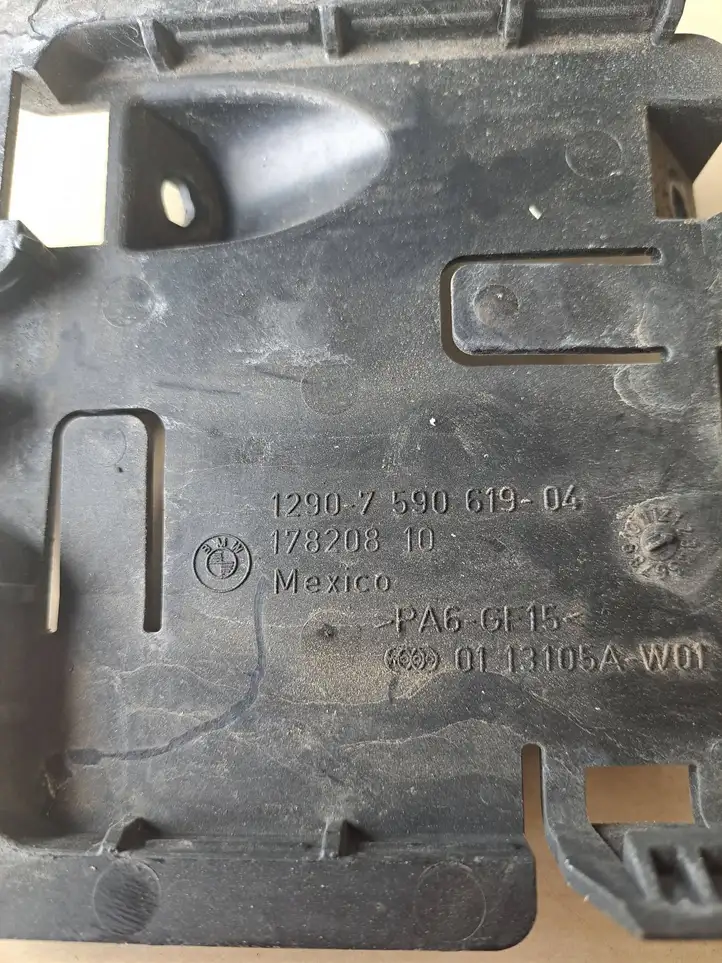 BMW X3 G01 (2018 - )  1290-7 590 619-04 Другая деталь салона