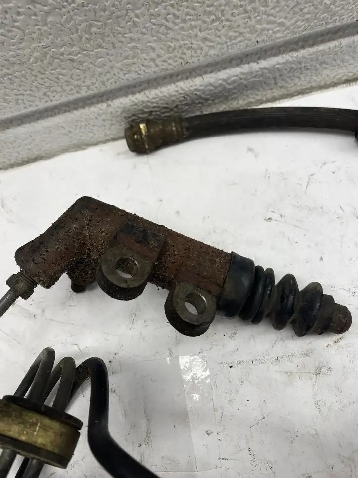 Ford Mondeo Mk III (2000 - 2007)   Другая деталь салона