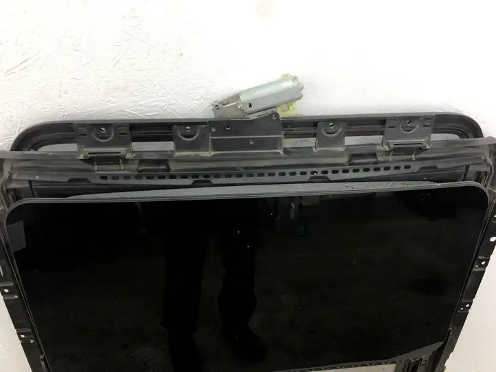 BMW 5 E60 E61 (2004 - 2010) 895696913 Комплект люка крыши — фото 4