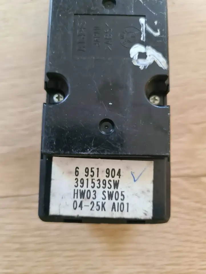 BMW 5 E60 E61 (2004 - 2010) 6951904 Кнопка стеклоподъемников — фото 3