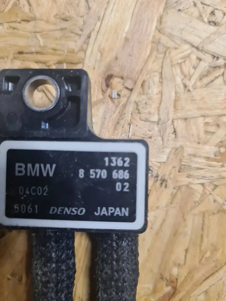 BMW X5 G05 (2018 - ) 8570686 Датчик давления выхлопных газов — фото 5