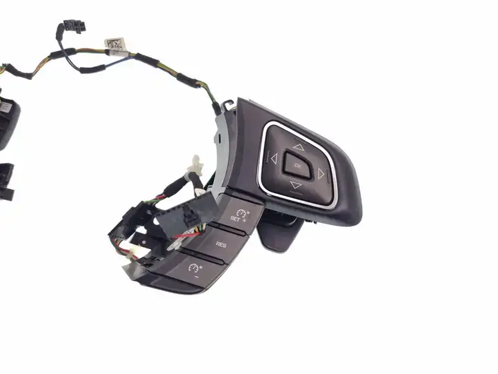 Land Rover Evoque I (2011 - 2015) BJ3213D767CC Кнопки на рулевом колесе — фото 3