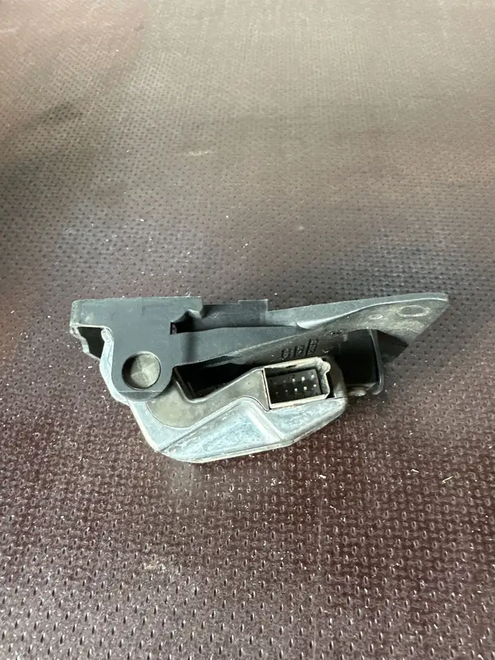 BMW X5 E70 (2006 - 2013) 665109190726 Камера в лобовом стекле — фото 2