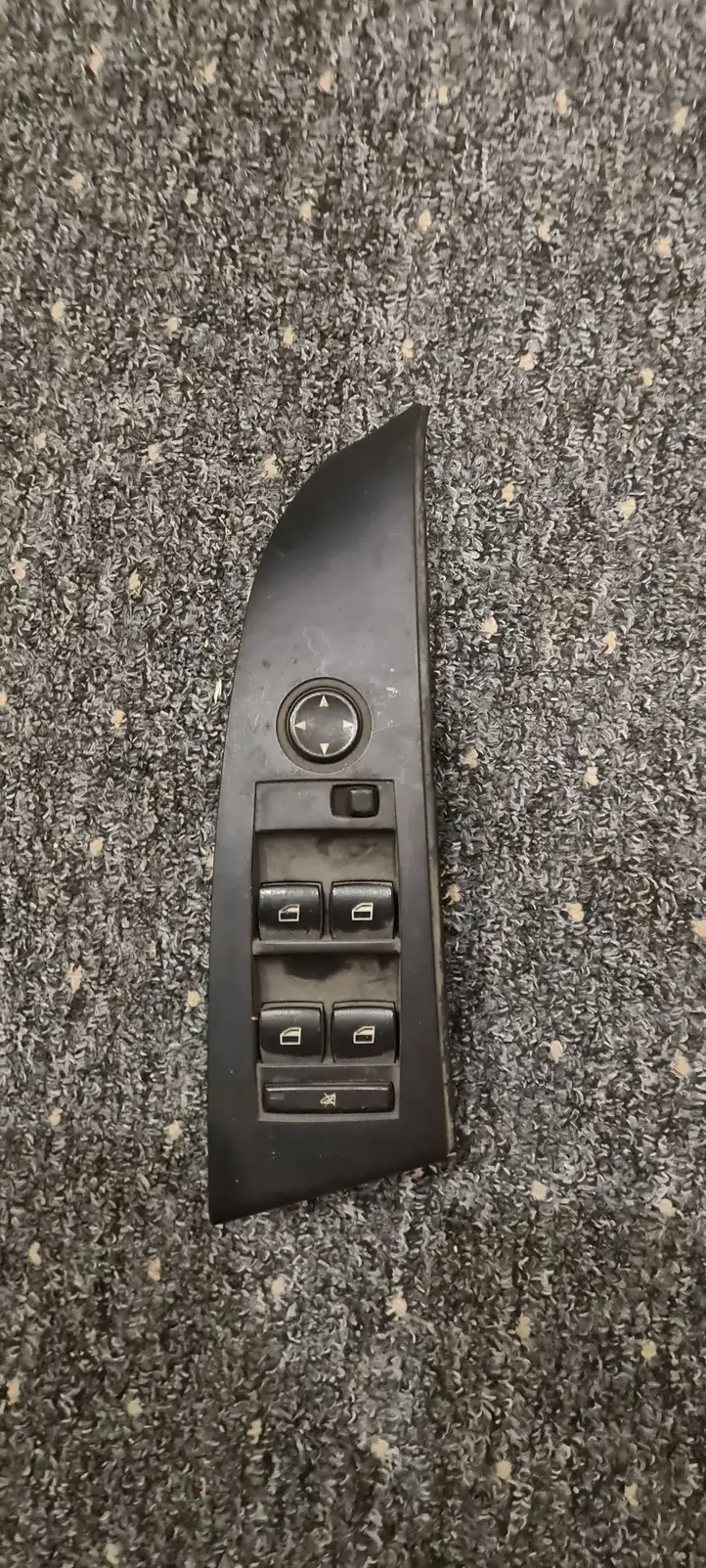 BMW 5 E60 E61 (2004 - 2010) 6951904 Кнопка стеклоподъемников — фото 1