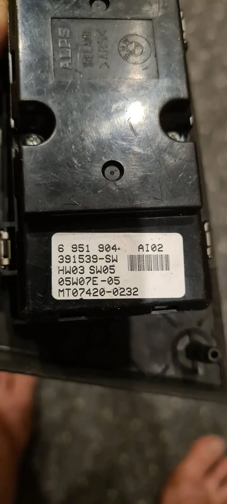 BMW 5 E60 E61 (2004 - 2010) 6951904 Кнопка стеклоподъемников — фото 3