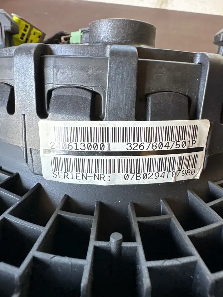 BMW X5 E70 (2006 - 2013) 2406130001 Подушка безопасности руля — фото 3
