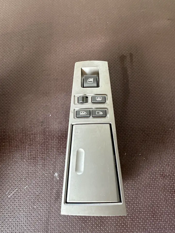 BMW 7 E65 E66 (2001 - 2008) 6917108 Кнопка стеклоподъемников — фото 1