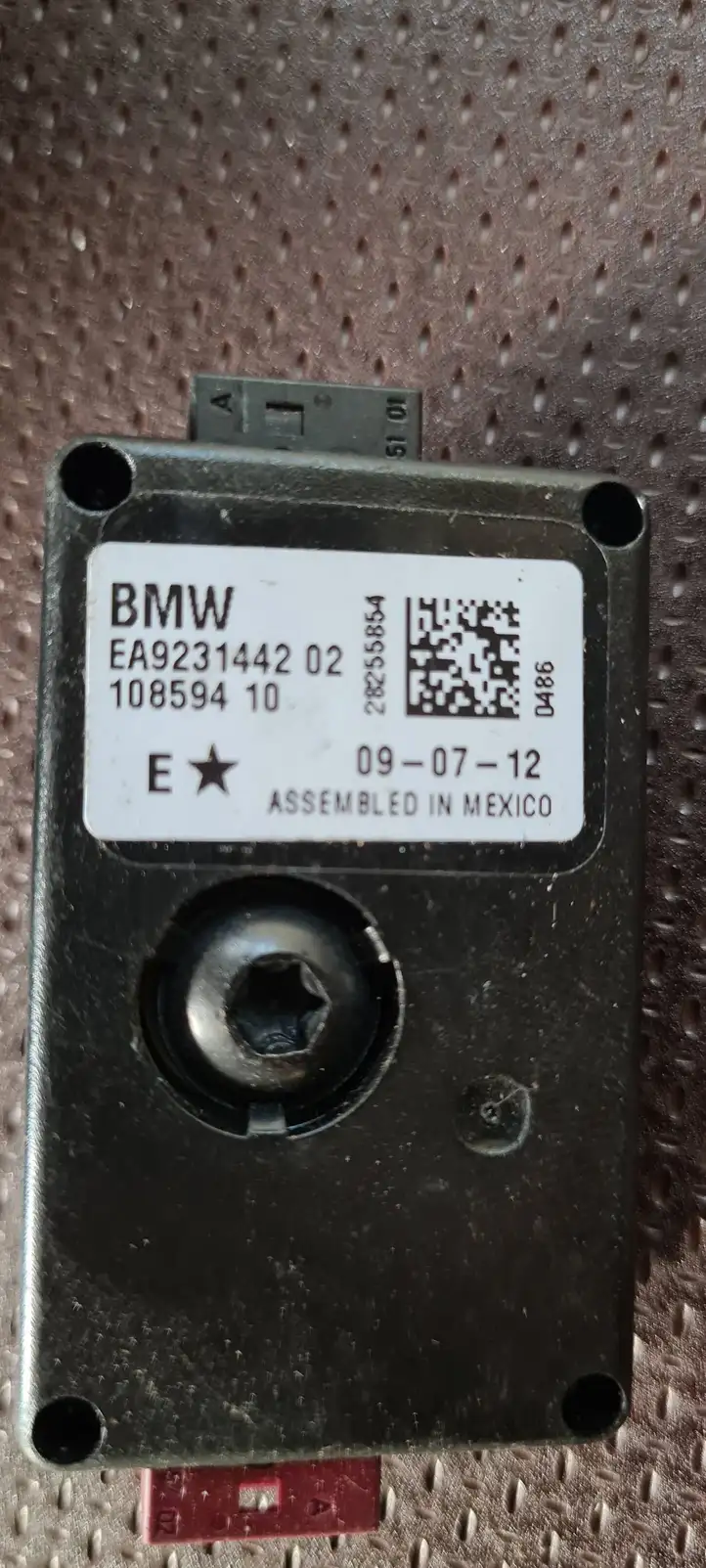 BMW 3 F30 F35 F31 (2012 - 2018) 9231442 Фильтр антенны — фото 3
