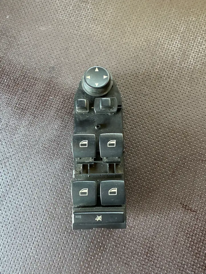 BMW 5 E60 E61 (2004 - 2010) 6954909 Кнопка стеклоподъемников — фото 1