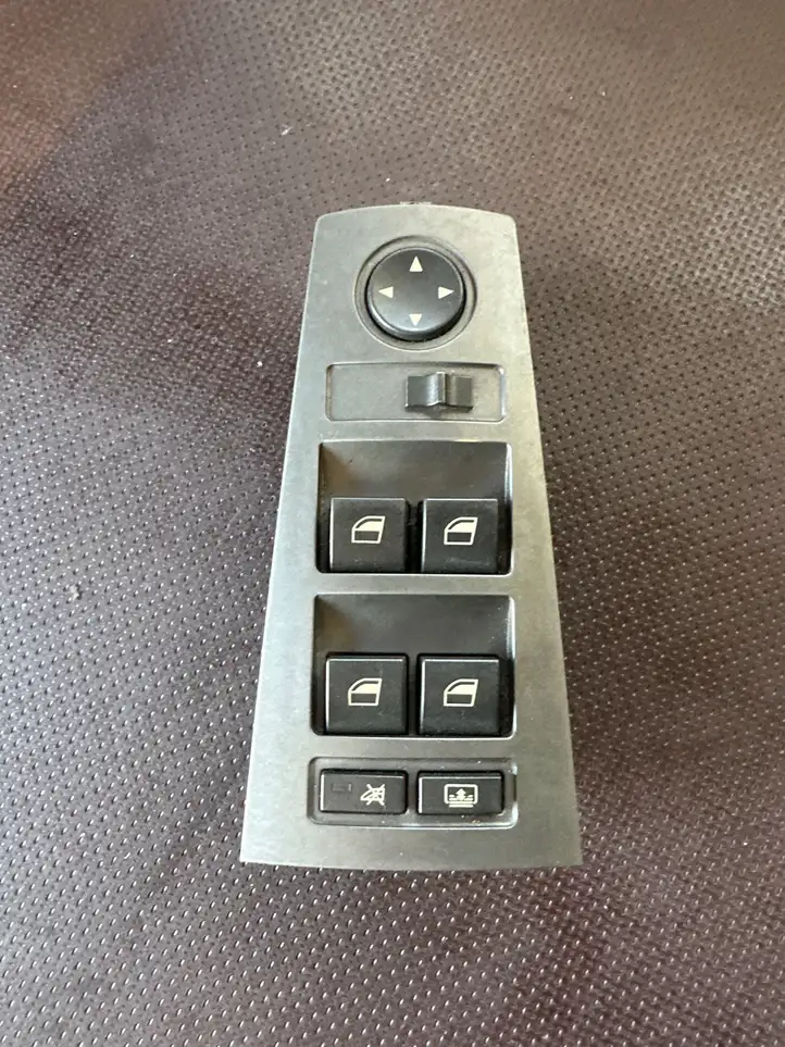 BMW 7 E65 E66 (2001 - 2008) 6917105 Кнопка стеклоподъемников — фото 1