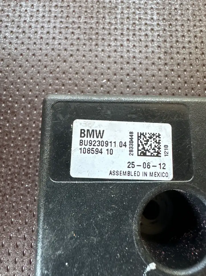 BMW 3 F30 F35 F31 (2012 - 2018) 10859410 Блок управления антеннами — фото 2