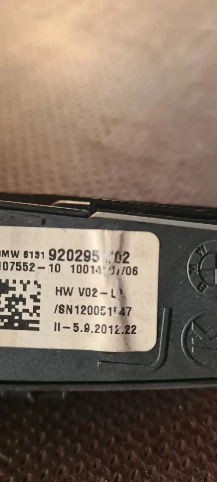 BMW 5 F10 F11 (2009 - 2016) 9202951 Кнопка парктроника — фото 3
