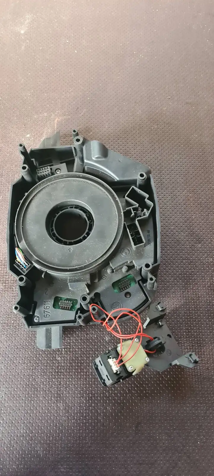 BMW 5 E60 E61 (2004 - 2010) 9204504 Датчик угла поворота руля — фото 2