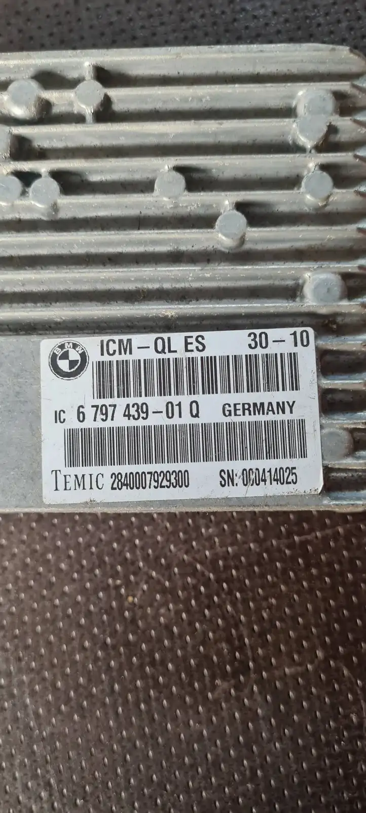 BMW 5 GT F07 (2010 - 2017) 6797439 Блок управления пневмоподвеской — фото 4