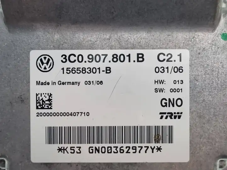 Volkswagen PASSAT B6 (2005 - 2010) 3C0907801B Блок управления стояночным тормозом — фото 3