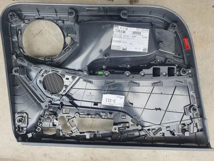 Audi A4 S4 B9 (2015 - 2019) 8W0867118A Обшивка передней двери — фото 4