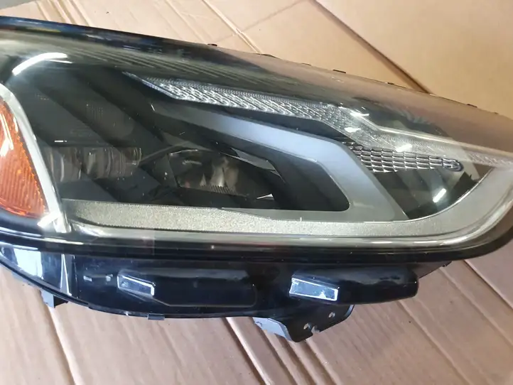 Audi A4 S4 B9 (2015 - 2019) 8W0941012B Передняя фара — фото 17