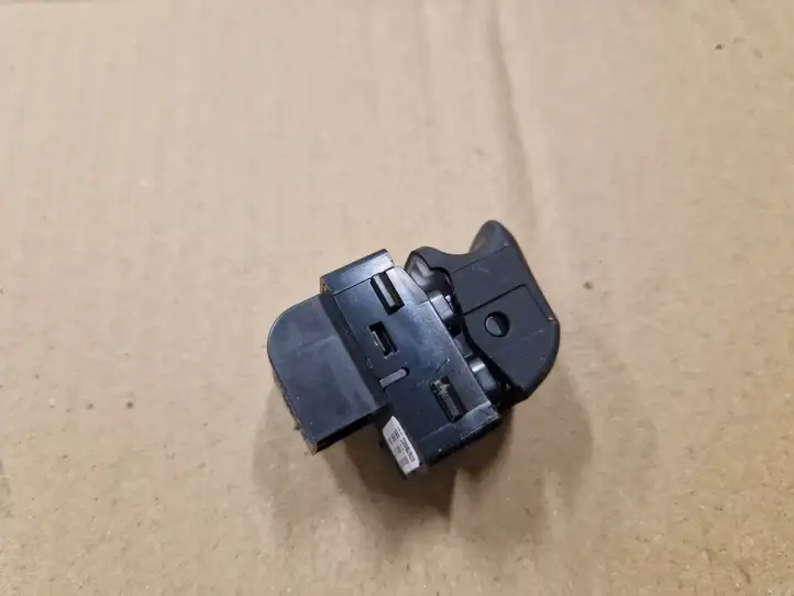 Audi A3/S3 8V (2012 - 2016) 8V0959855B Кнопка стеклоподъемников — фото 2
