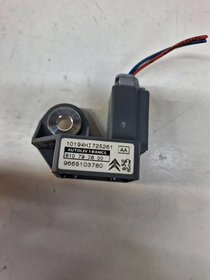 Citroen C4 I Picasso (2006 - 2013) 9665103780 Датчик удара SRS — фото 3