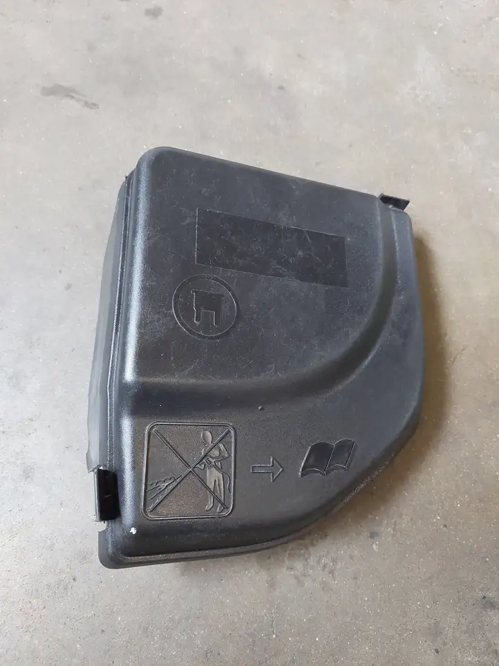 Citroen C4 I Picasso (2006 - 2013) 9658418180 Крышка ящика предохранителей — фото 1
