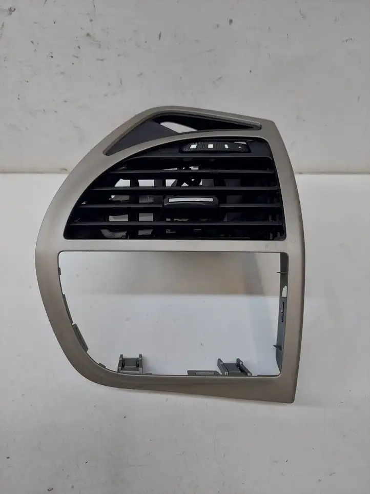 Citroen C4 I Picasso (2006 - 2013) 303814AB Боковой воздушный дефлектор — фото 1