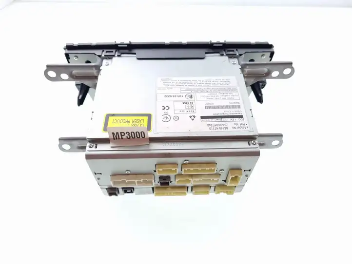 Toyota Prius (XW30) (2009 - 2015) 8614047110 Магнитола / мультимедийная система — фото 3
