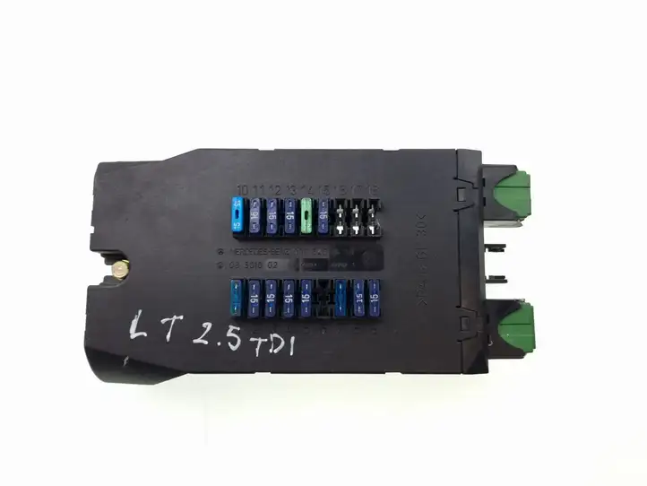 Volkswagen II LT (1996 - 2007) 0005400650 Блок предохранителей — фото 2