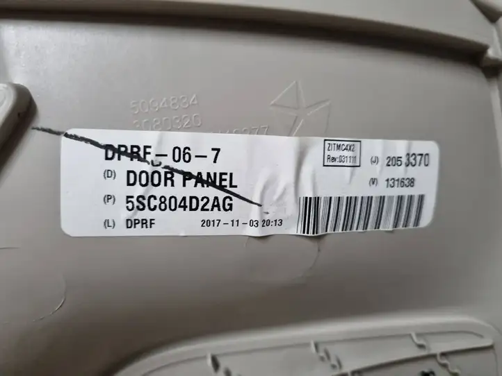 Chrysler Pacifica (2016 - ) 5SC804D2AG Обшивка передней двери — фото 7