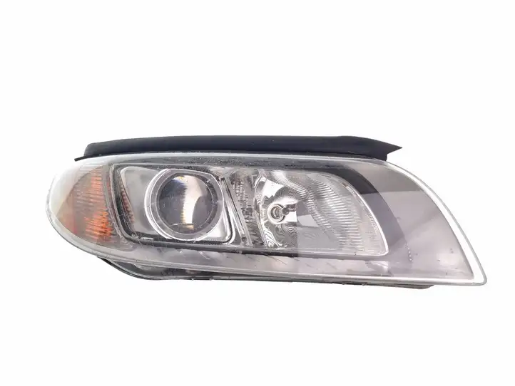 Volvo V70 (2004 - 2007) 31353533 Передняя фара — фото 1