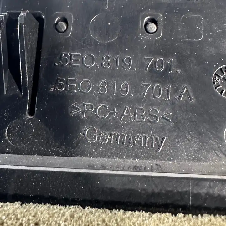 Skoda Octavia Mk3 (5E) (2013 - 2019) 5E0819701 Боковой воздушный дефлектор — фото 6