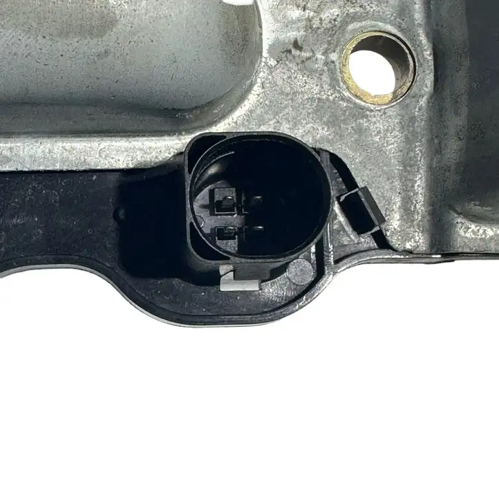 Volkswagen Touran I (2003 - 2010) 1T0827574C Подсветка номера — фото 5