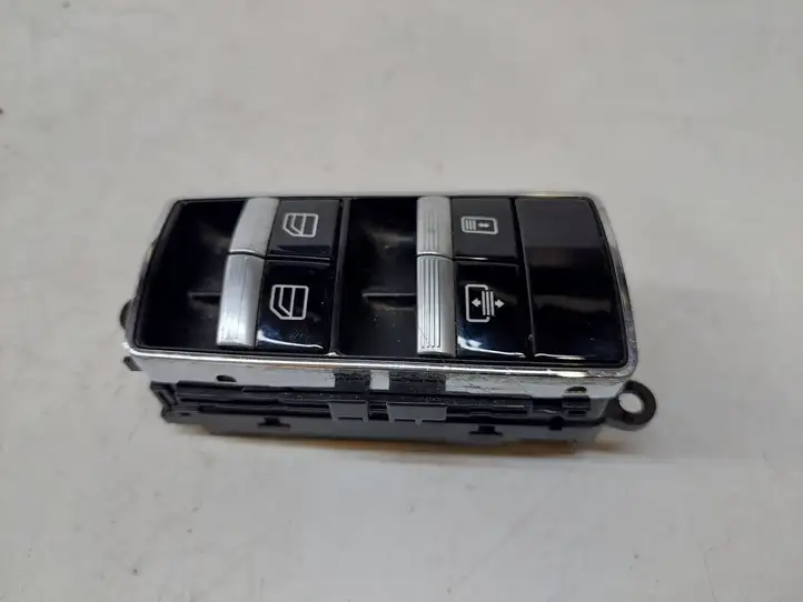 Mercedes-Benz S W221 (2005 - 2013) A2218709610 Блок кнопок стеклоподъемников — фото 1