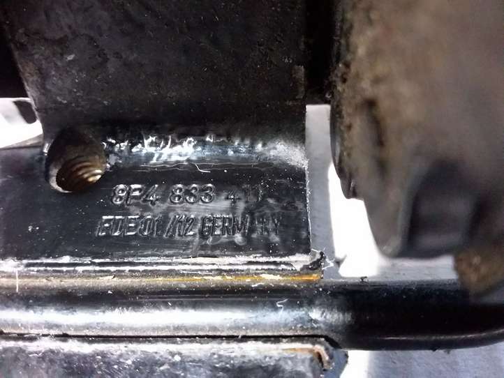 Audi A3/S3 8P (2008 - 2013)  8P4833411A Нижняя петля задней двери