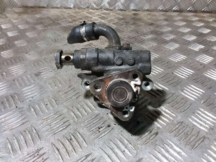 Volkswagen PASSAT B5.5 (2001 - 2005)  8D0145177Q Насос усилителя руля (гур)
