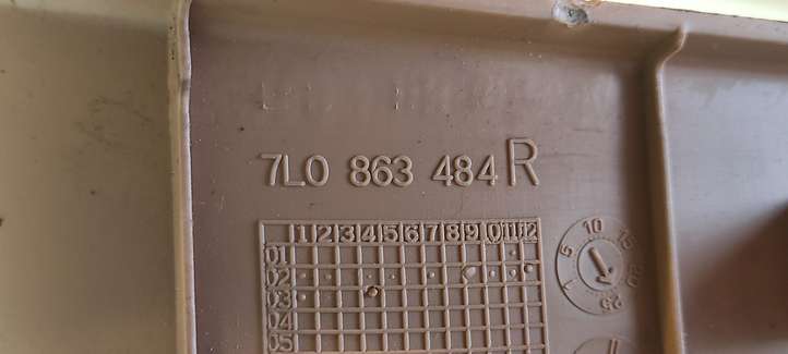 Porsche Cayenne (9PA) (2002 - 2010)  7L0863484R Отделка стойки (B) (нижняя)