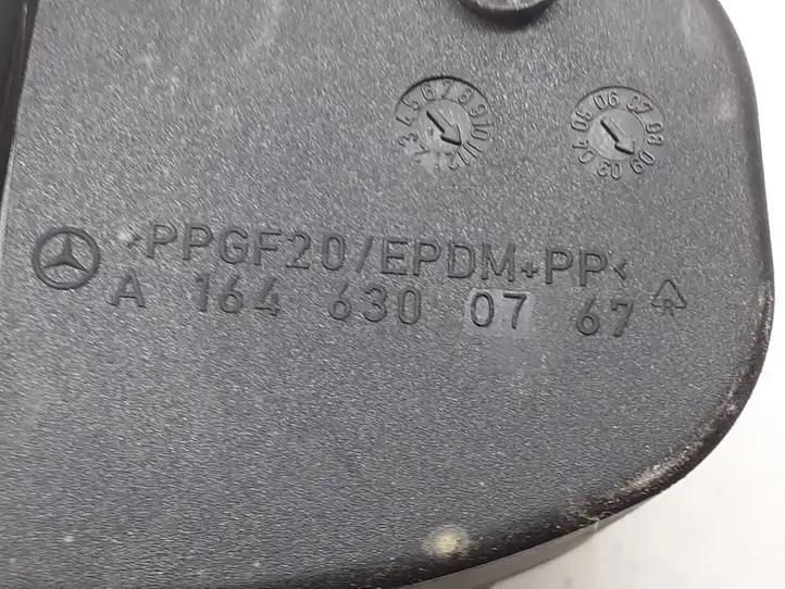 Mercedes-Benz ML W164 (2005 - 2011) A1646300767 Крышка топливного бака — фото 3