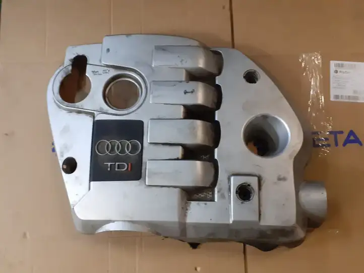 Audi A4 S4 B6 8E 8H (2000 - 2006) 054682A Крышка двигателя декоративная — фото 1