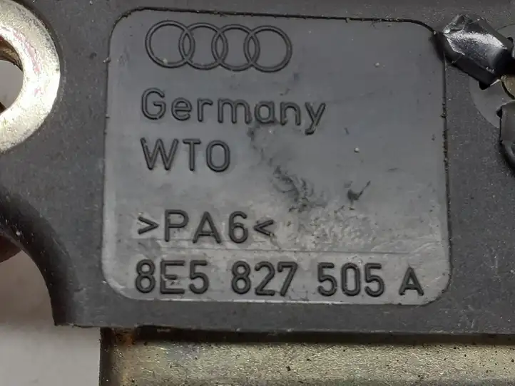 Audi A4 S4 B6 8E 8H (2000 - 2006) 8E5827505A Замок крышки багажника — фото 3