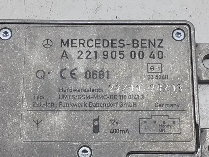 Mercedes-Benz E W212 (2009 - 2016) A2219050040 Усилитель антенны — фото 3