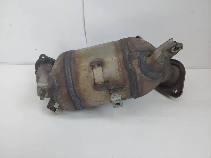 Toyota Auris 150 (2006 - 2012) 0R010 Катализатор / DPF / FAP — фото 3