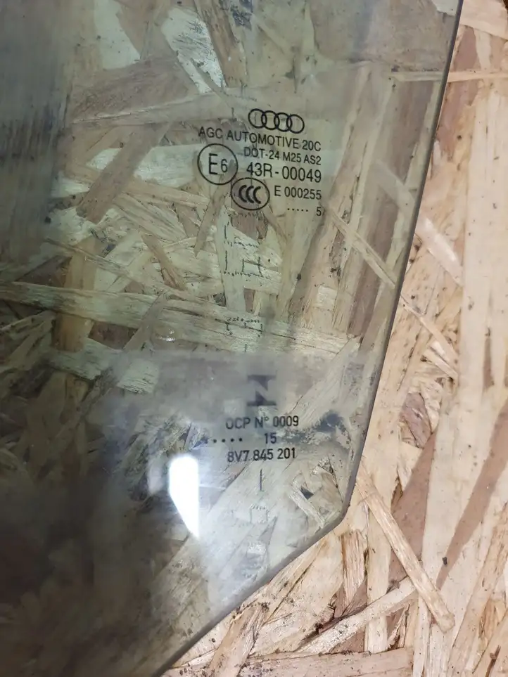 Audi A3/S3 8V (2012 - 2016) 8V7 Стекло передней двери — фото 4