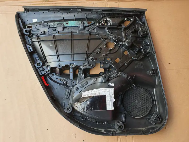Audi A3/S3 8V (2012 - 2016) 8V5867306 Обшивка задней двери — фото 3
