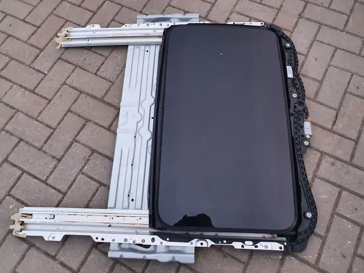 Audi Q5 SQ5 (2012 - 2017) 1732593A Стекло люка — фото 2