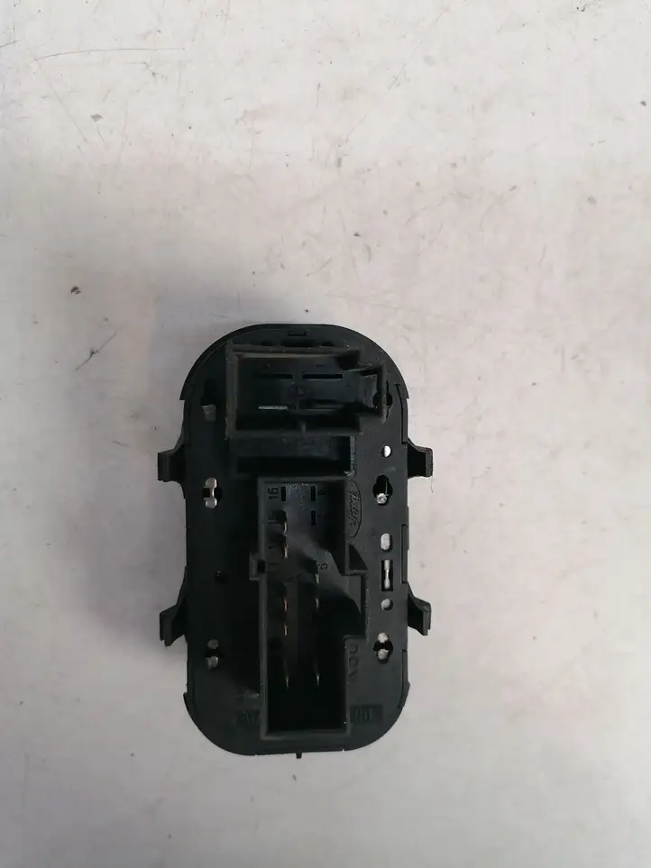Ford Focus (1998 - 2004) 98AG14529AC Кнопка стеклоподъемников — фото 2