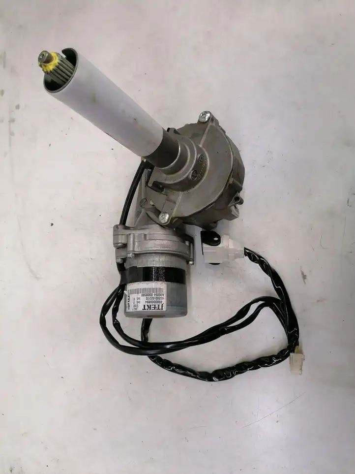 Toyota Auris 150 (2006 - 2012) F800000944 Насос гидроусилителя руля — фото 1