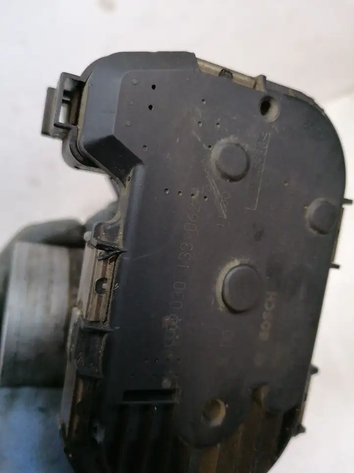 Volkswagen Polo (2001 - 2005) 030133062C Дроссельная заслонка — фото 3