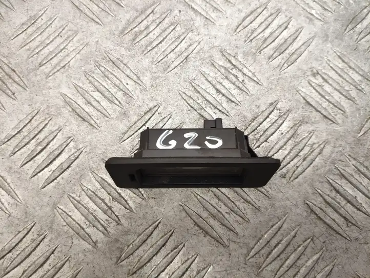 BMW 3 G20 G21 (2019 - ) 63267193293 Подсветка номера — фото 2